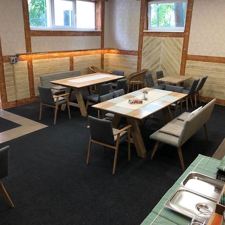 Dnm Inn Korycany Eksteriør bilde