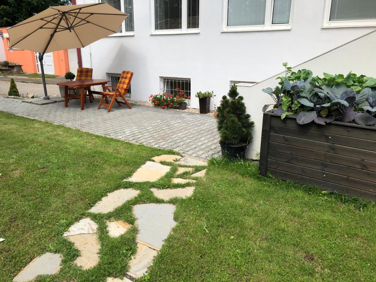 Dnm Inn Korycany Eksteriør bilde