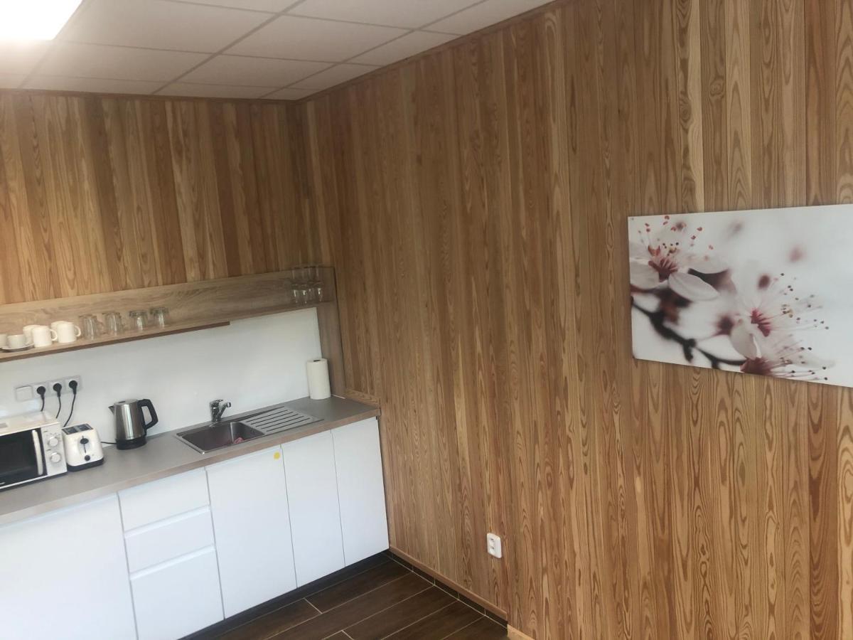 Dnm Inn Korycany Eksteriør bilde