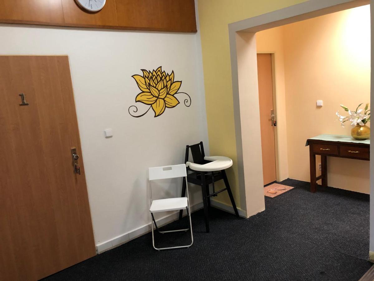 Dnm Inn Korycany Eksteriør bilde